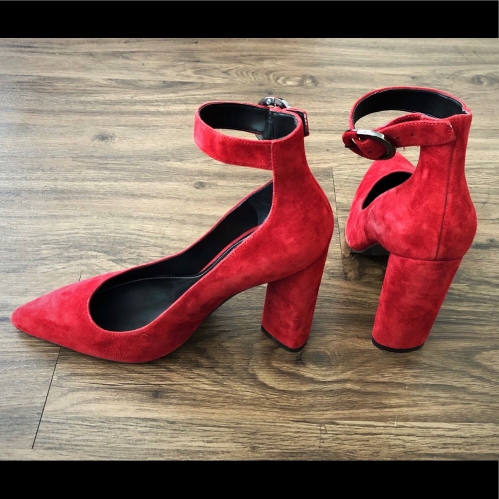 Kendall + Kylie baby doll heels